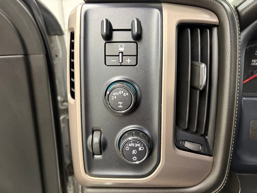 Used 2018 GMC Sierra 1500 Denali AWD/4WD image 23