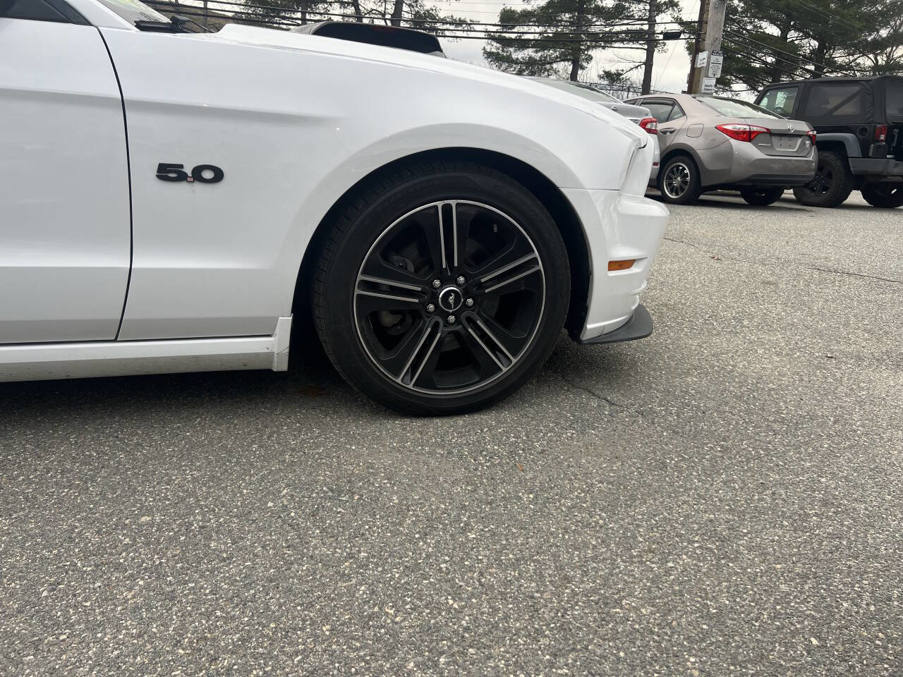 Used 2014 Ford Mustang GT Premium w/ Electronics Package RWD image 33