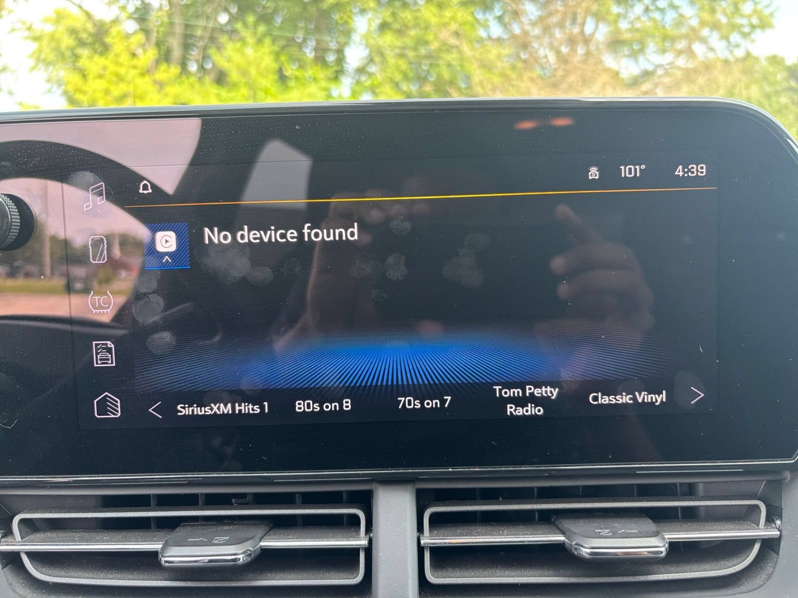 Used 2025 Chevrolet Trax LT FWD image 20