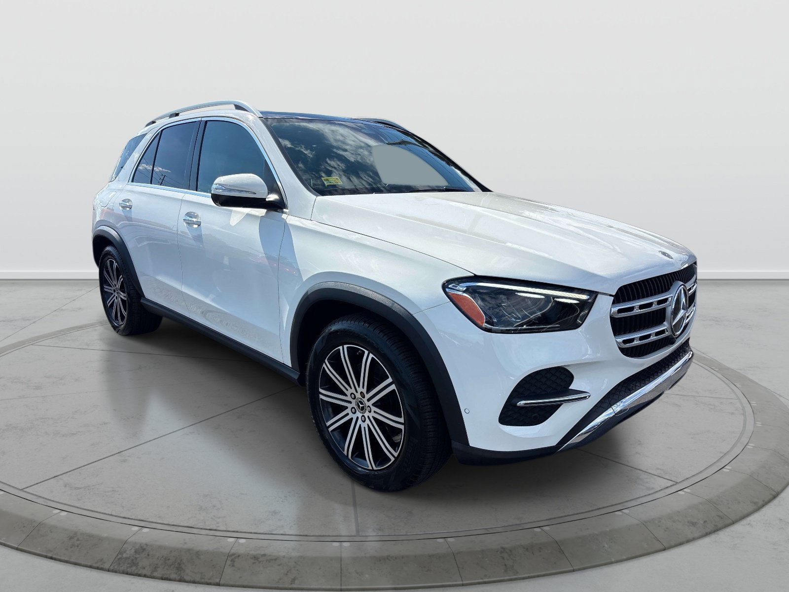 Used 2024 Mercedes-Benz GLE 350 4MATIC image 7