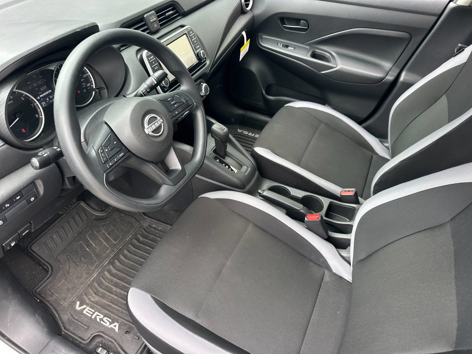 Used 2025 Nissan Versa S w/ S Plus Package FWD image 9