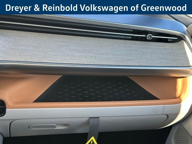 New 2025 Volkswagen ID. Buzz Pro S Plus image 21