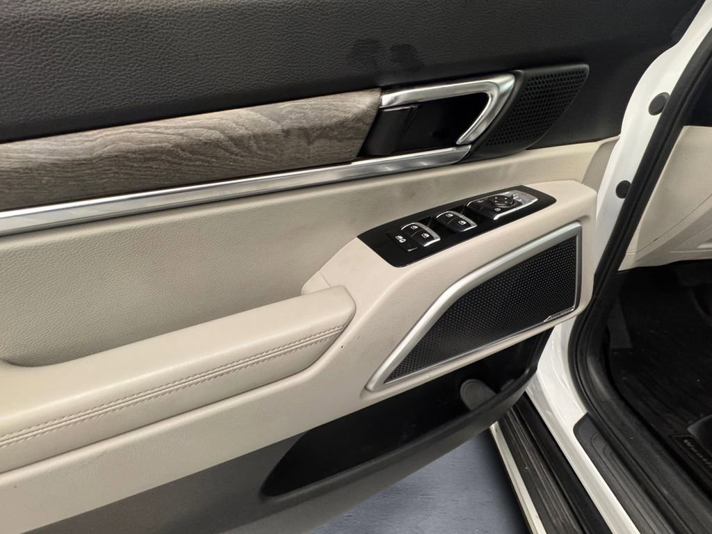 Used 2020 Kia Telluride EX w/ EX Premium Package image 12