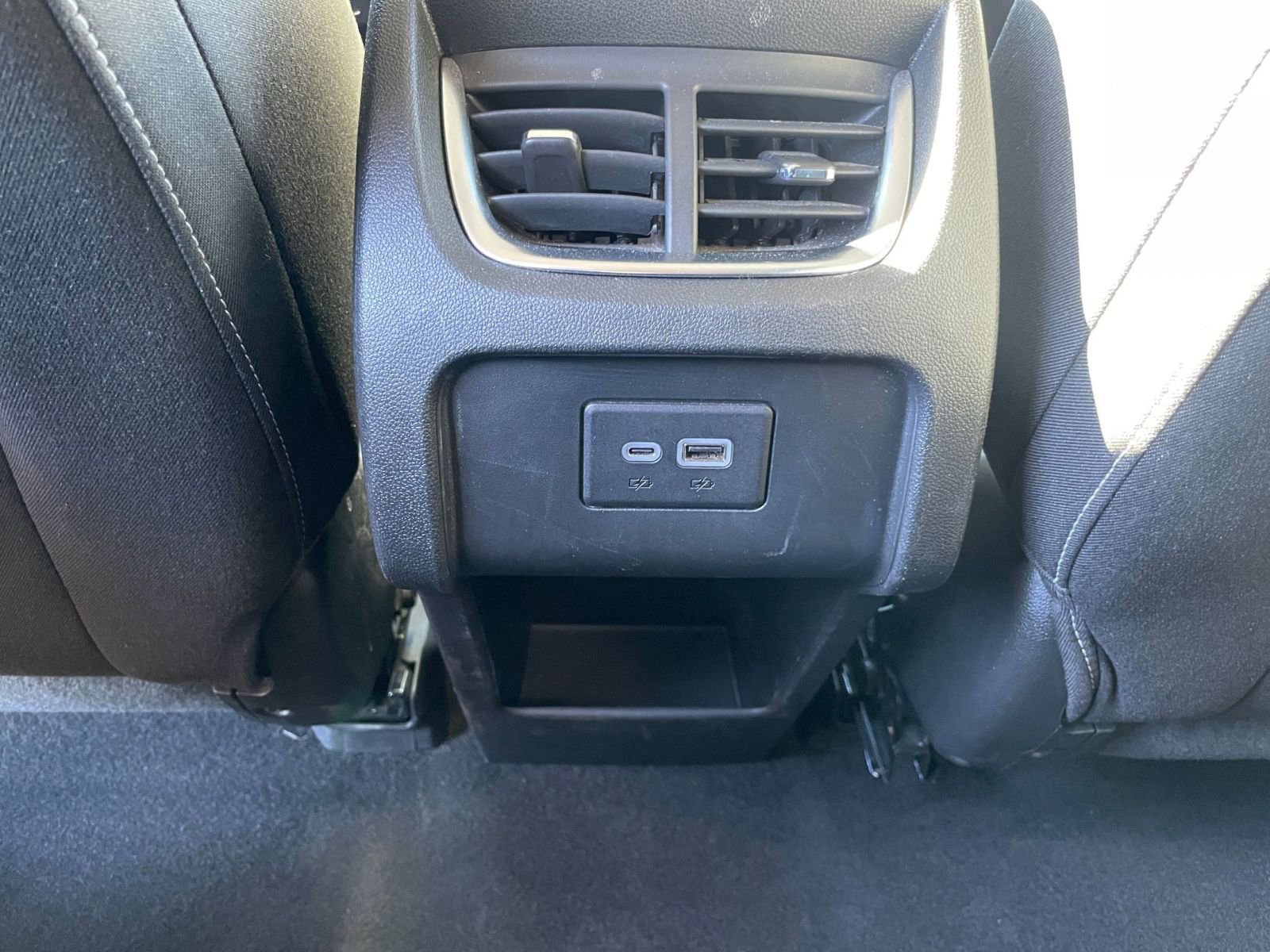 Used 2025 Chevrolet Blazer LT image 23