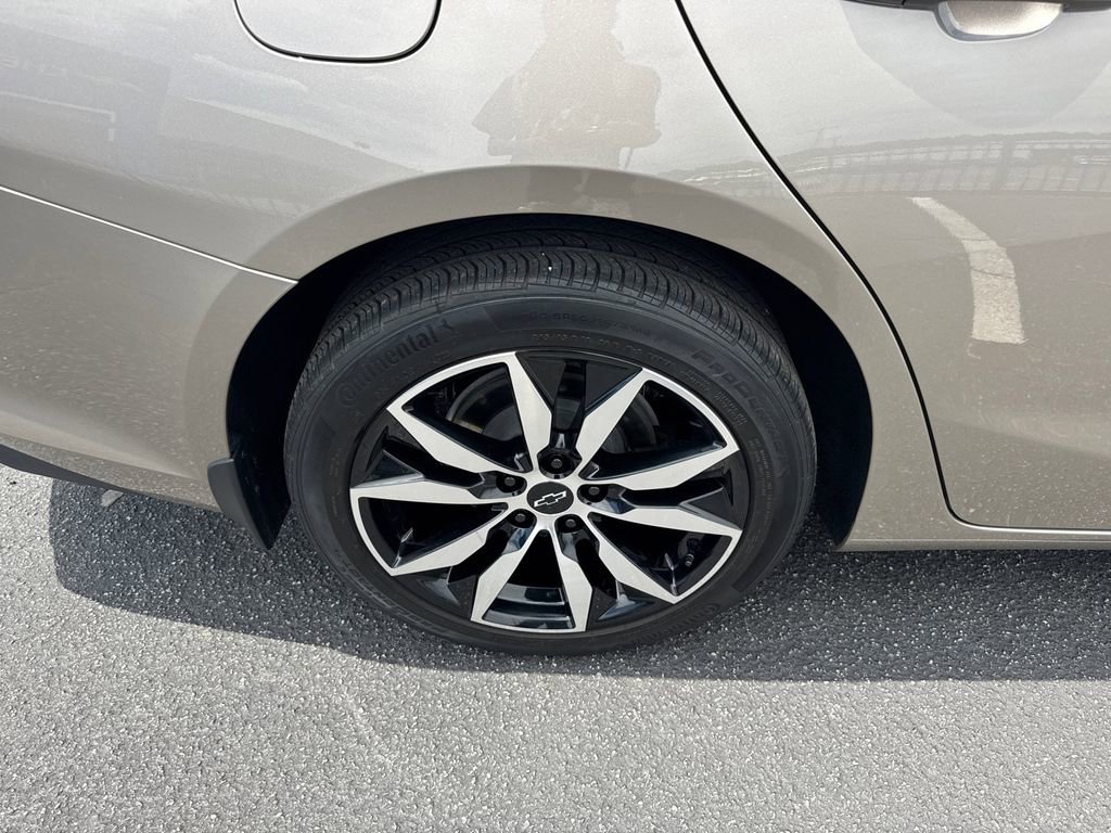 Used 2022 Chevrolet Malibu RS FWD image 18