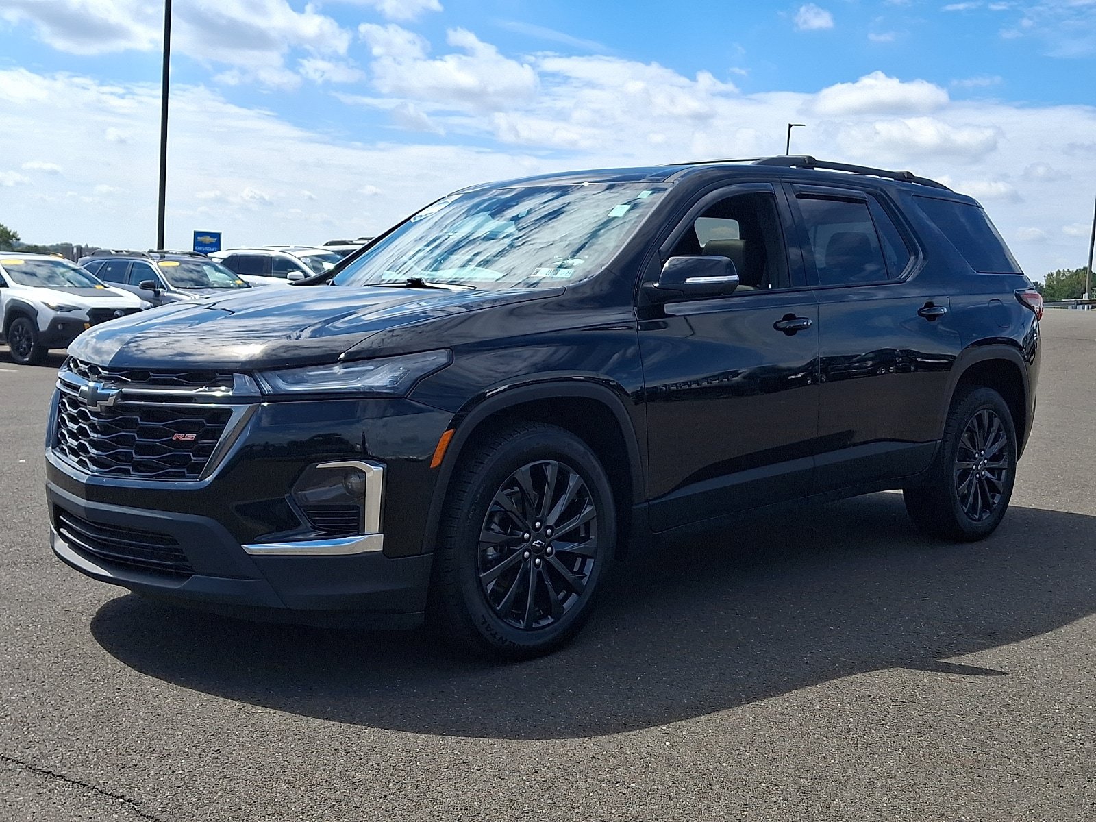 Used 2023 Chevrolet Traverse RS AWD/4WD image 3