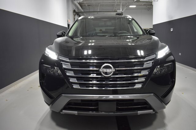 Certified 2025 Nissan Rogue SL w/ Tech Package image 6