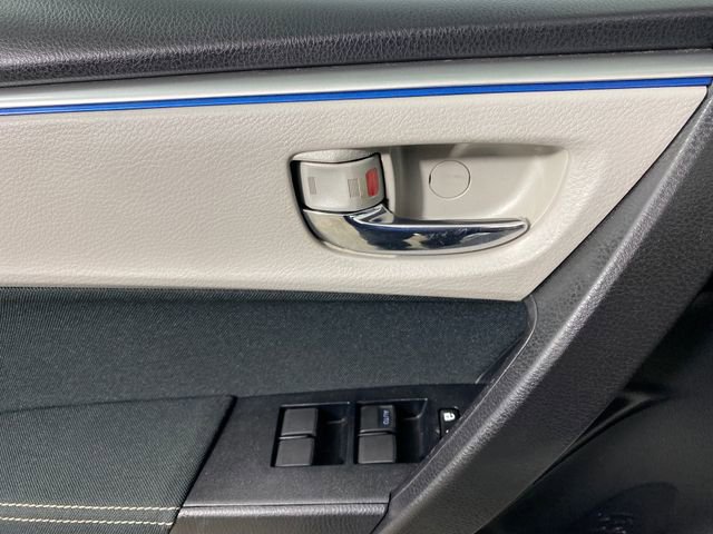 Used 2016 Toyota Corolla LE FWD image 12