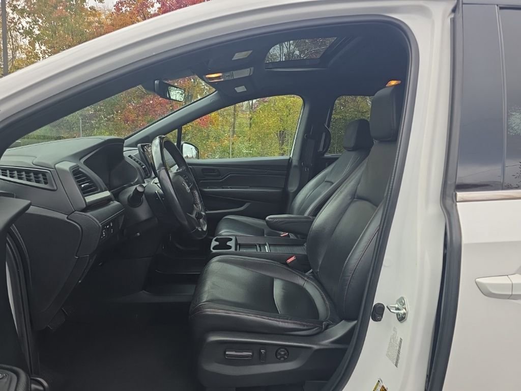 Used 2023 Honda Odyssey Sport image 15