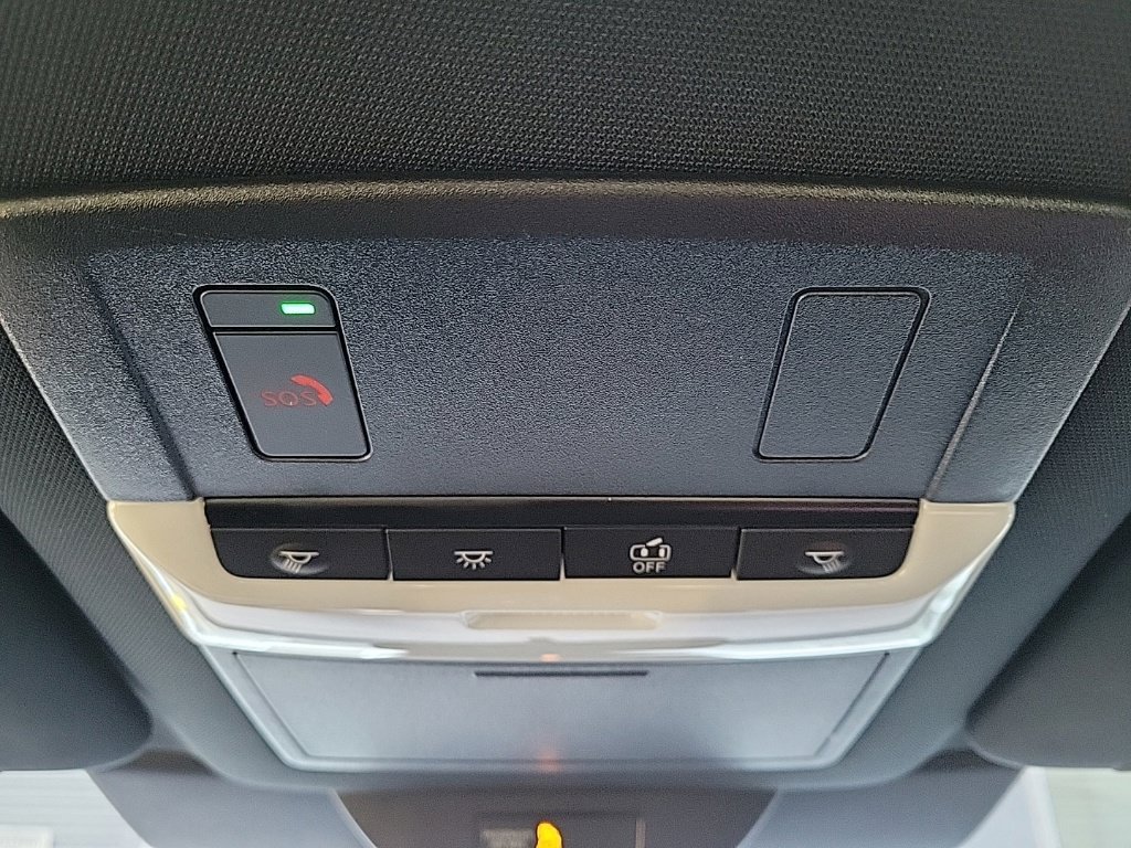 Used 2025 Nissan Pathfinder Rock Creek AWD/4WD image 36