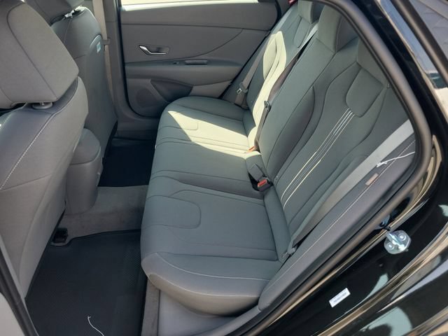New 2026 Hyundai Elantra Sport FWD image 25