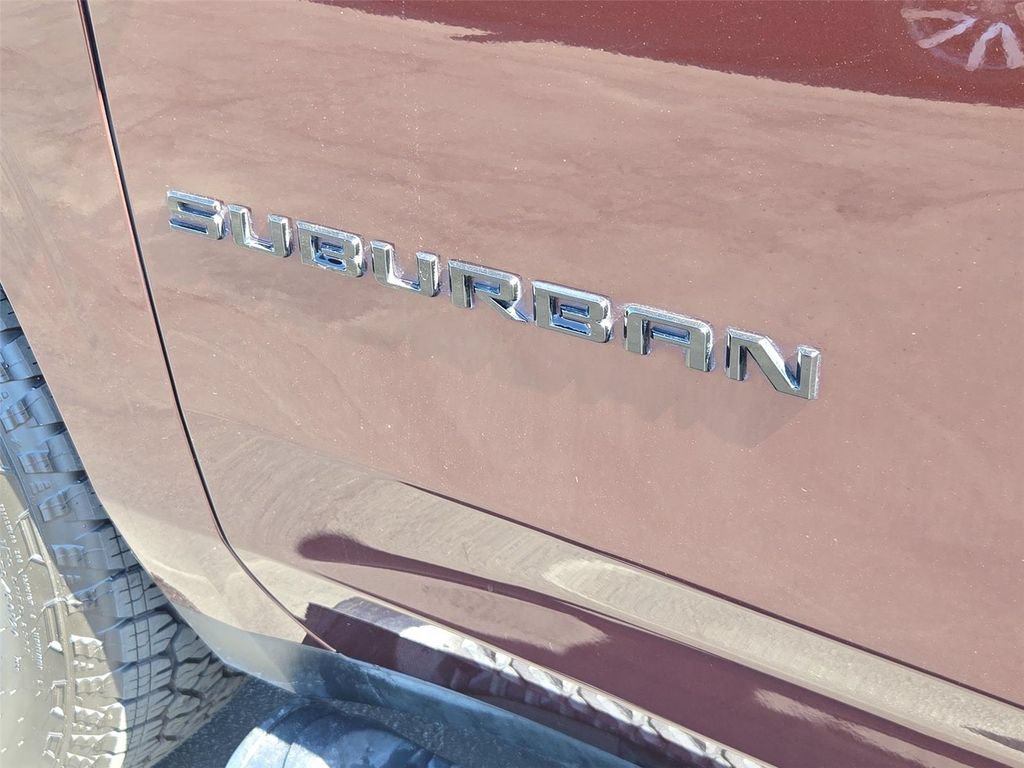 Certified 2022 Chevrolet Suburban Z71 AWD/4WD image 23