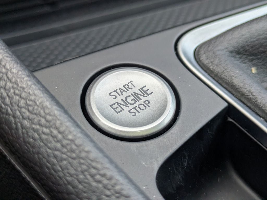 Certified 2026 Volkswagen Jetta SEL FWD image 28