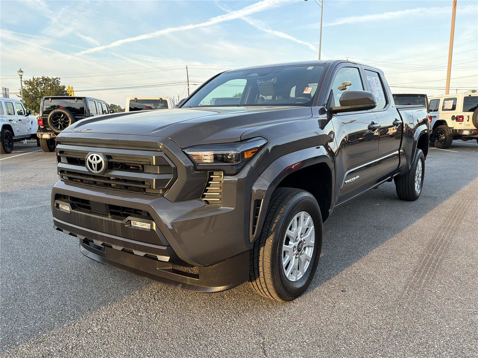 Used 2024 Toyota Tacoma SR5 image 2
