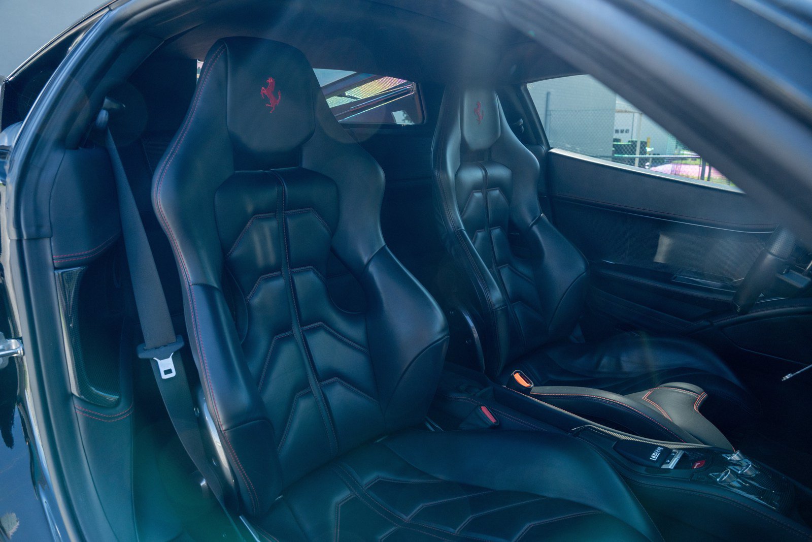 Used 2010 Ferrari 458 Italia Coupe RWD image 49