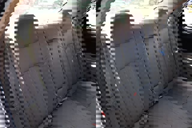 Used 2006 Chrysler 300 C w/ Protection Group II RWD image 17