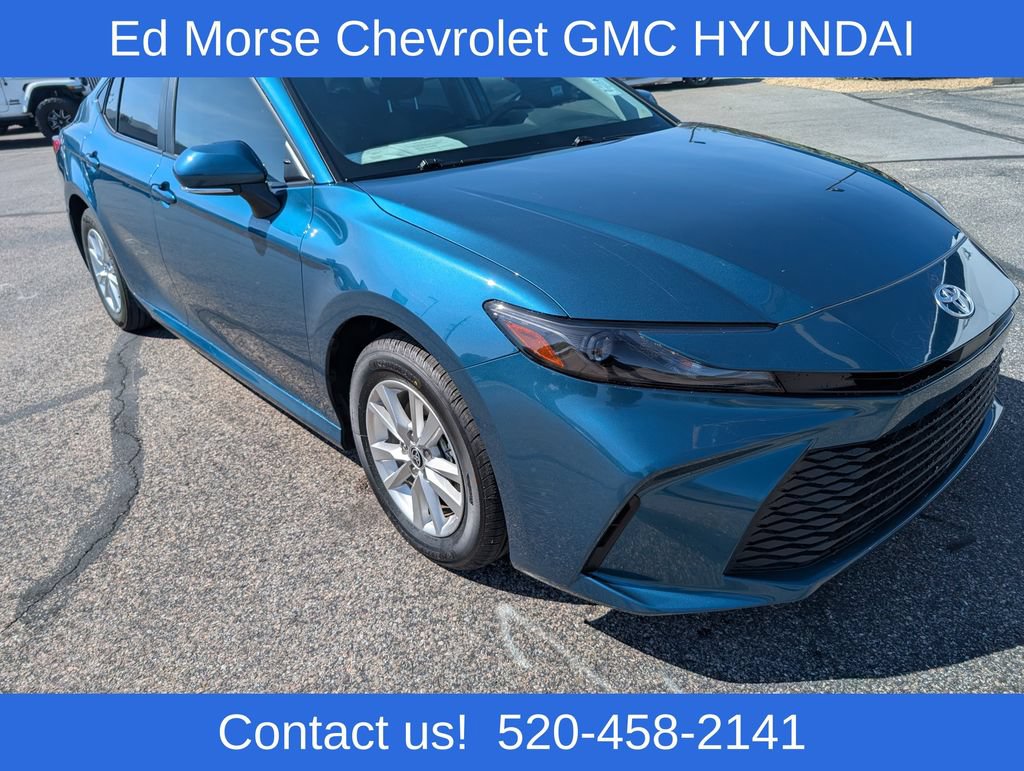 Used 2025 Toyota Camry LE AWD/4WD image 7
