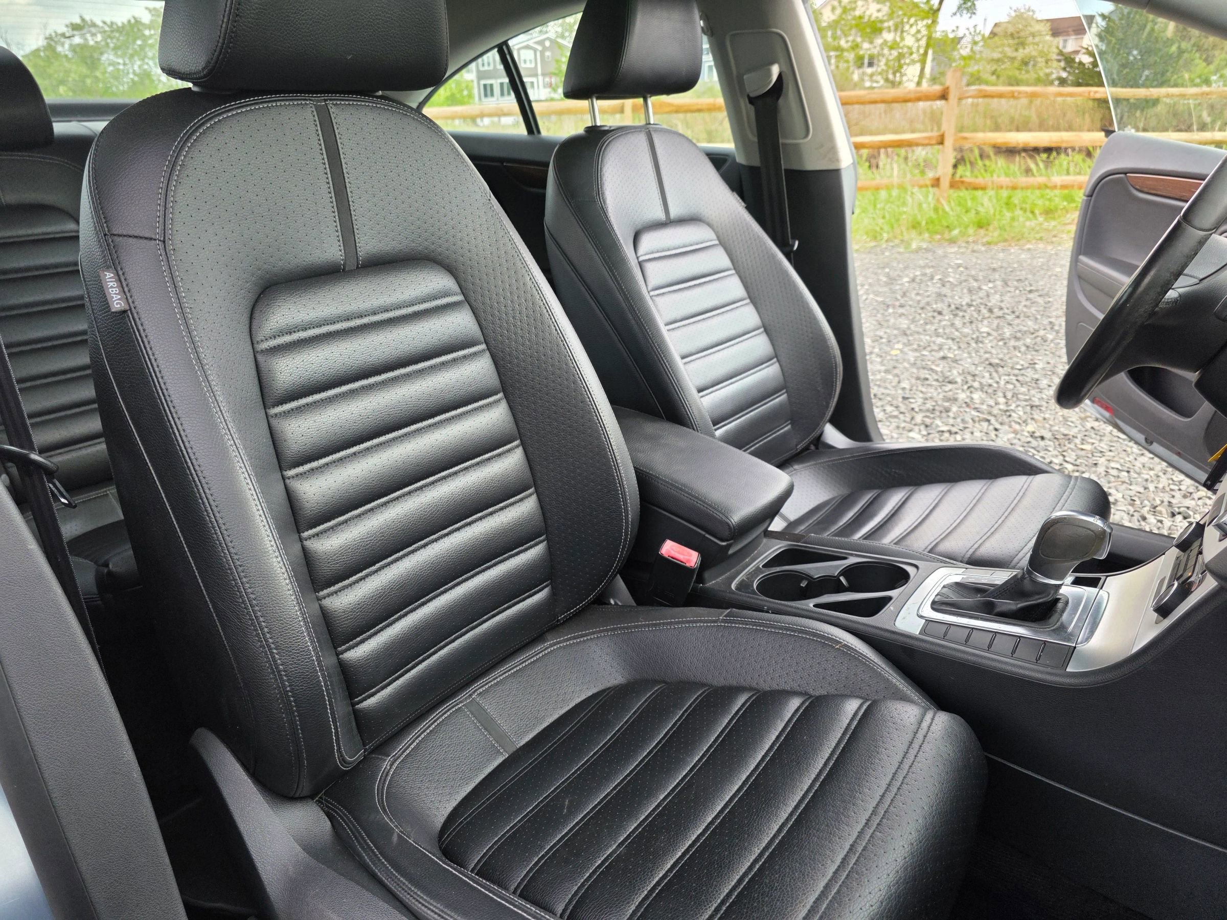 Used 2012 Volkswagen CC Lux Limited FWD image 17