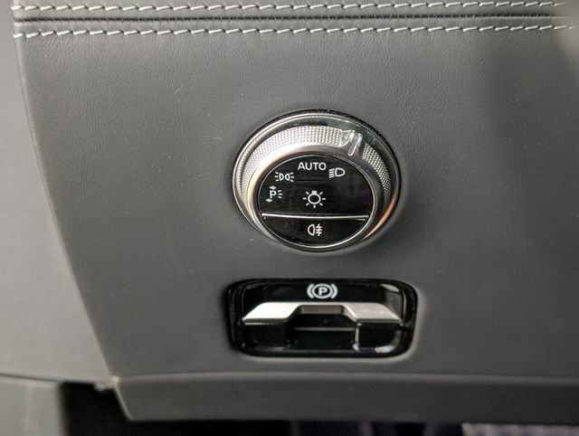 Used 2022 Mercedes-Benz SL 55 AMG 4MATIC image 36