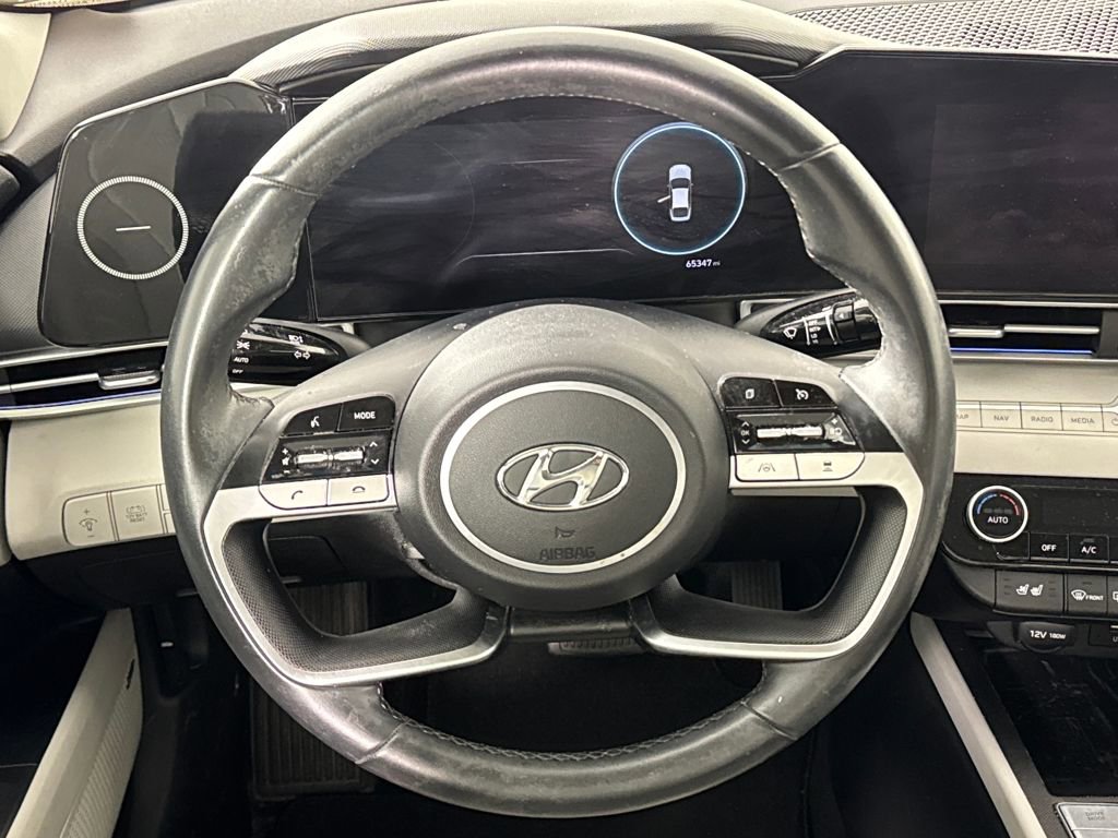 Used 2021 Hyundai Elantra Limited image 14