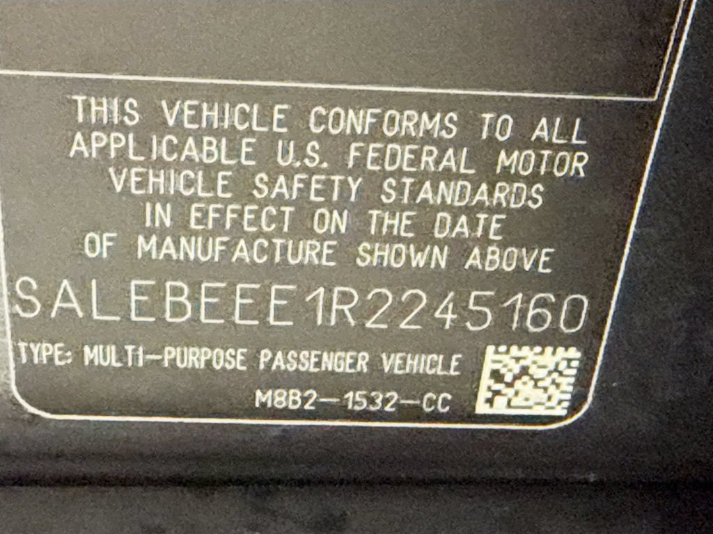 Certified 2024 Land Rover Defender 110 V8 AWD/4WD image 31