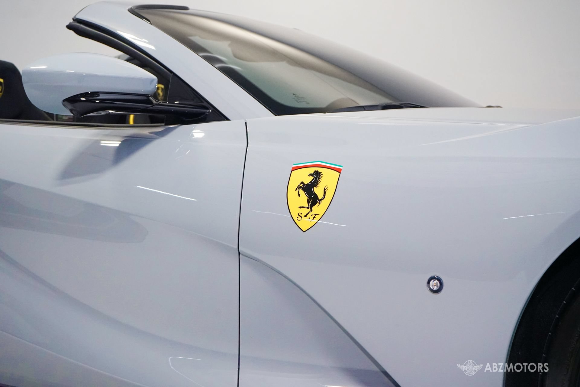 Used 2022 Ferrari 812 GTS RWD image 9