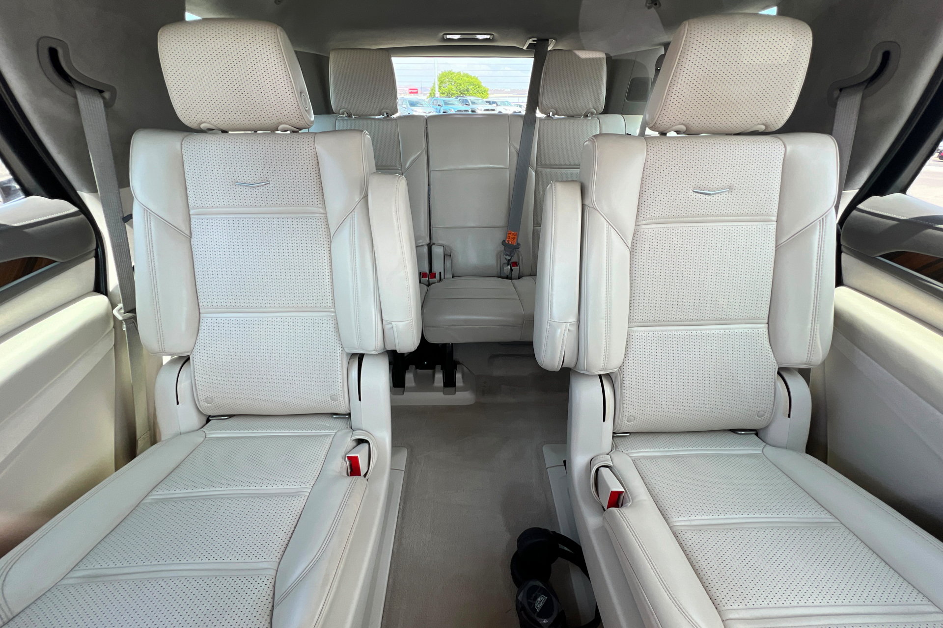 Used 2022 Cadillac Escalade Sport Platinum AWD/4WD image 27