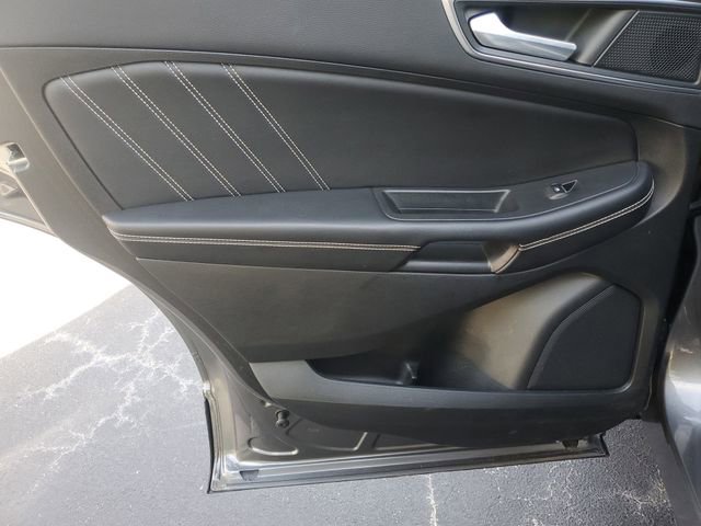 Used 2022 Ford Edge ST w/ Equipment Group 401A image 9