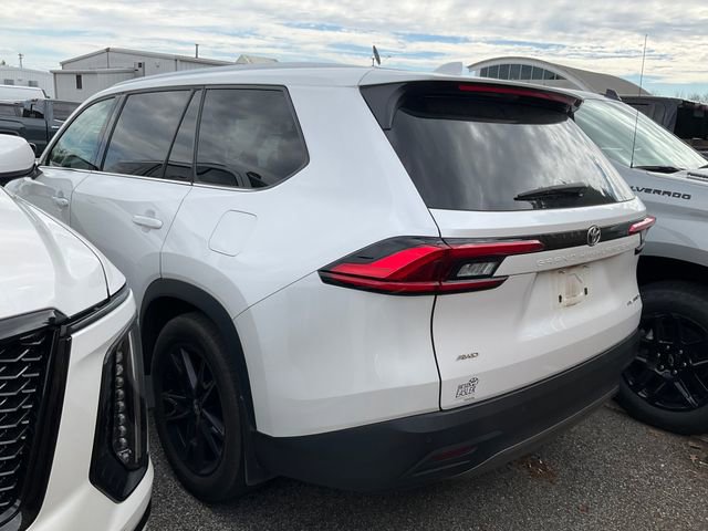 Used 2024 Toyota Grand Highlander Platinum image 4