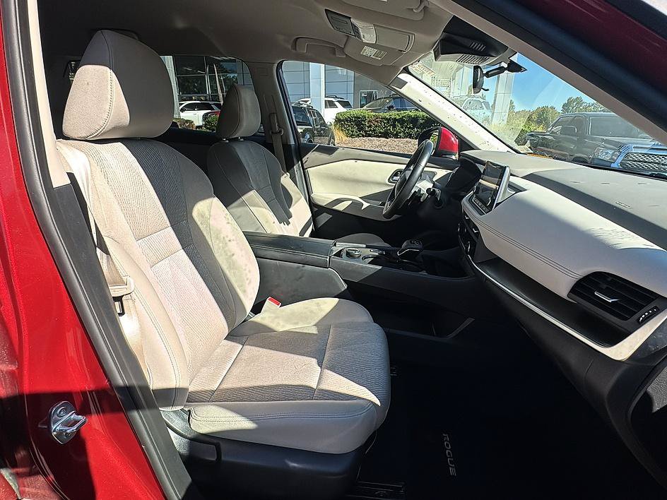 Certified 2025 Nissan Rogue SV AWD/4WD image 25