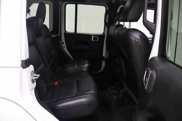 Used 2020 Jeep Wrangler Unlimited Sahara image 16