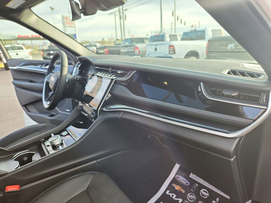 New 2024 Jeep Grand Cherokee Trailhawk AWD/4WD image 24