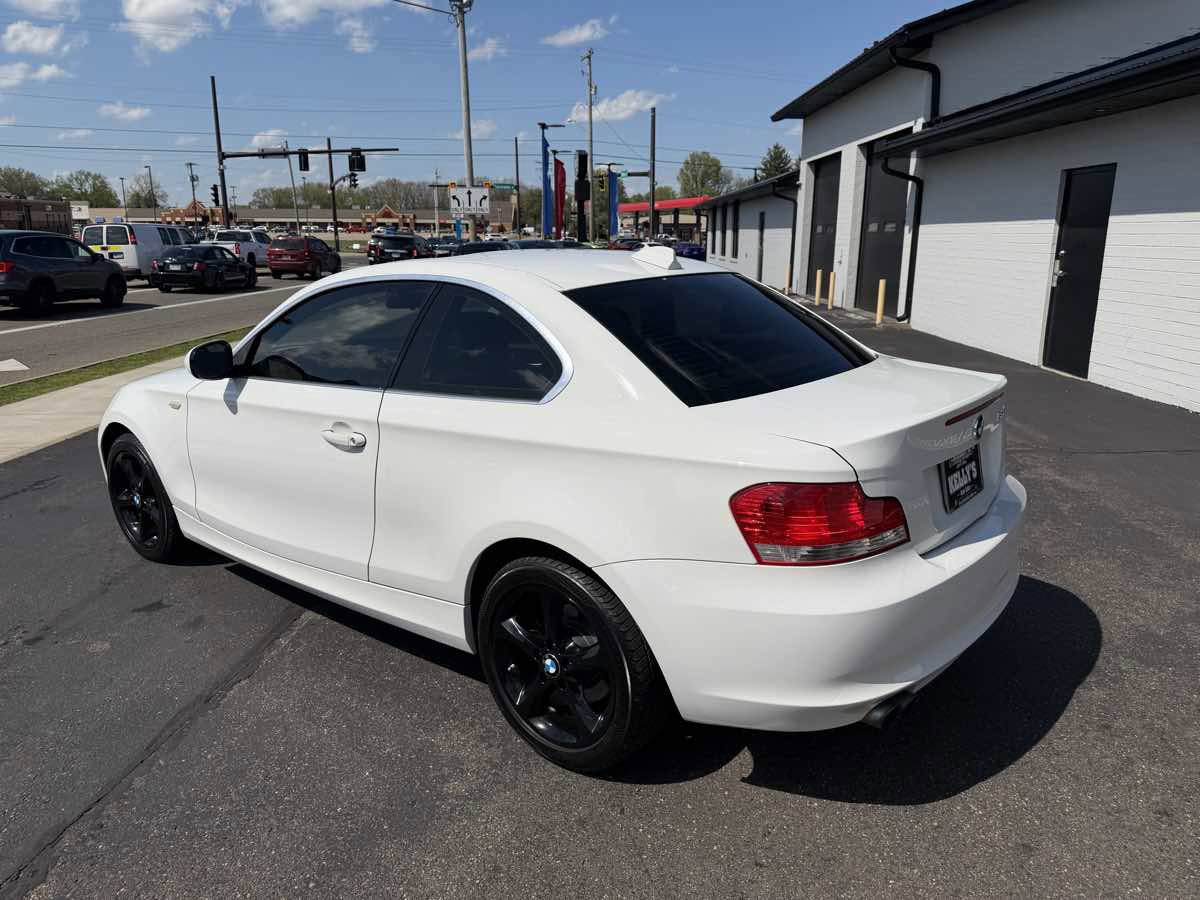 Used 2010 BMW 128i Coupe RWD image 3