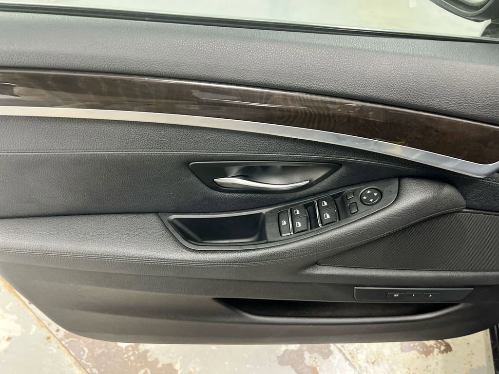 Used 2015 BMW 528i Sedan RWD image 22