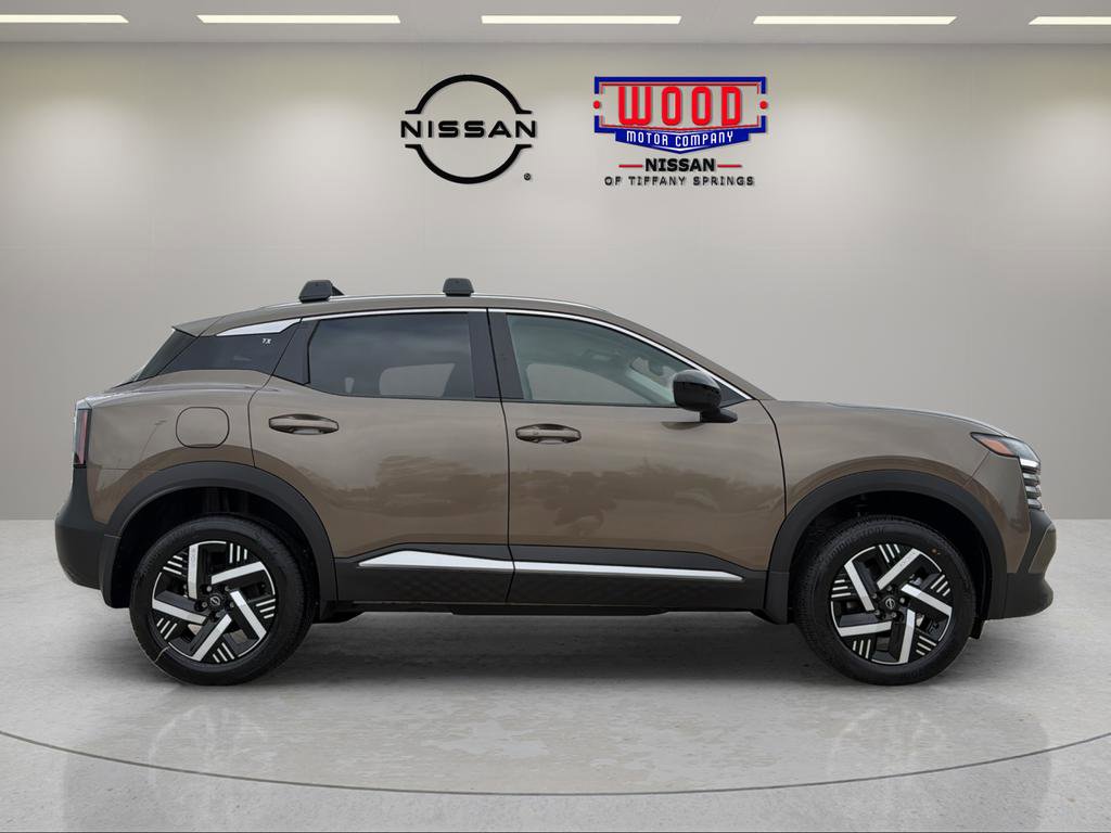 New 2026 Nissan Kicks SV w/ Charging Package image 2