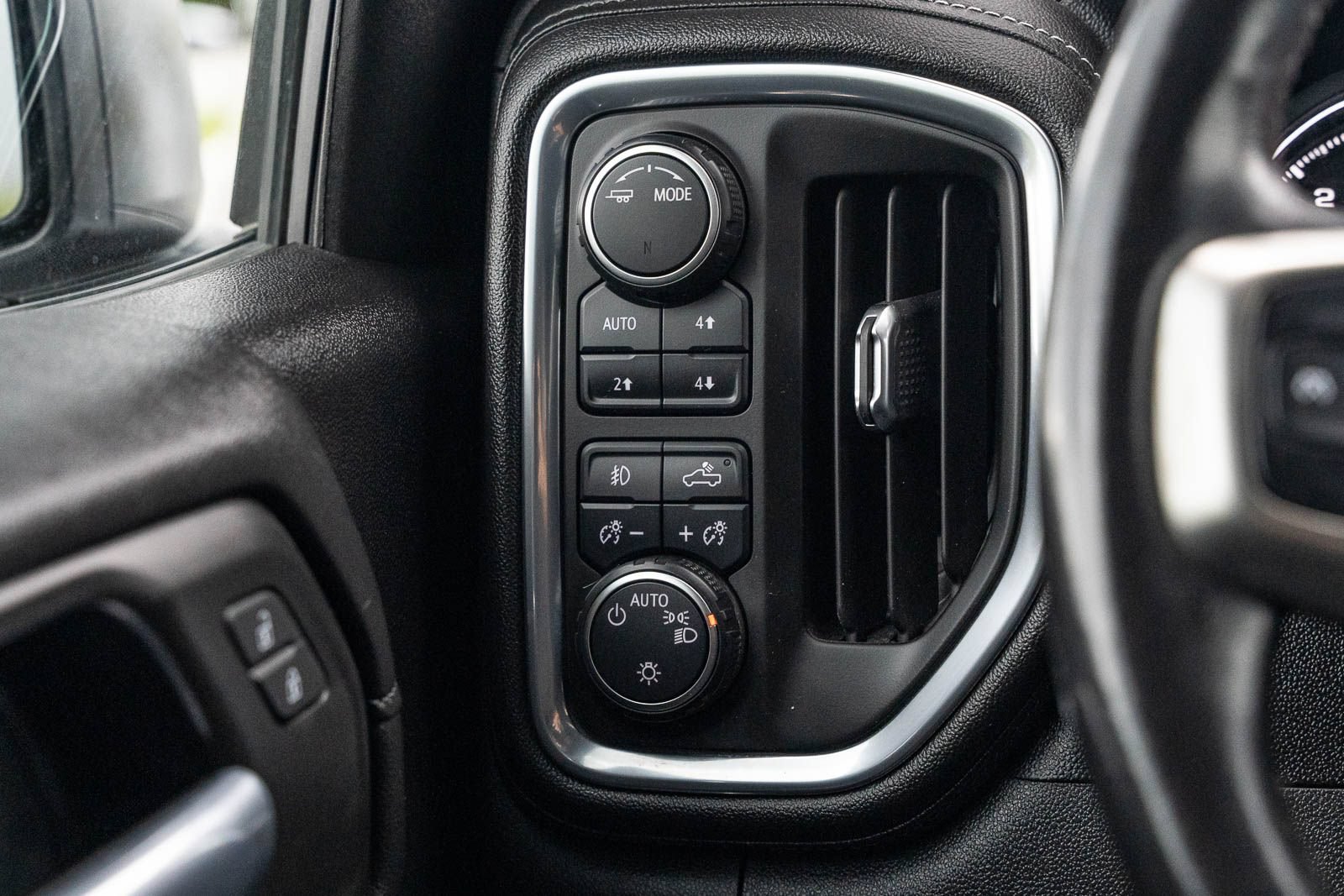 Used 2021 Chevrolet Silverado 1500 RST AWD/4WD image 26