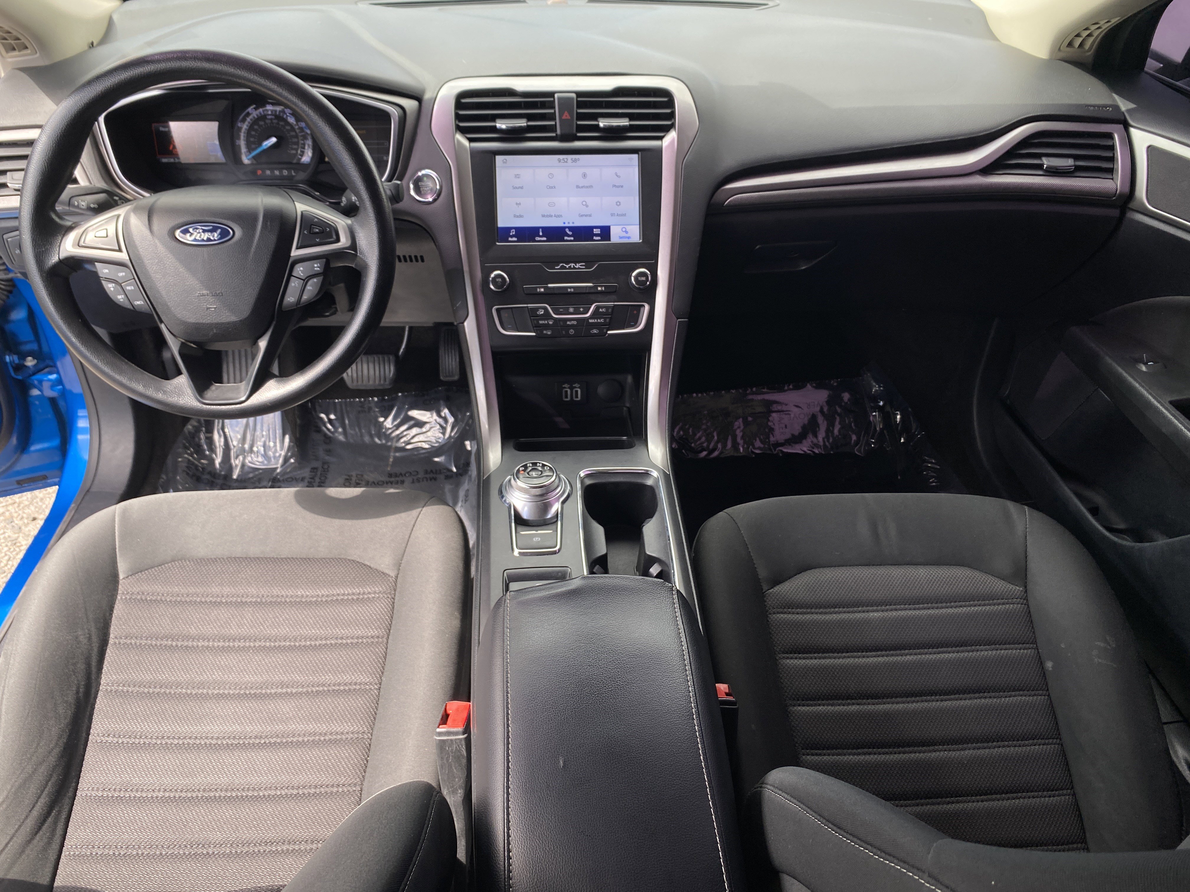 Used 2020 Ford Fusion SE FWD image 14