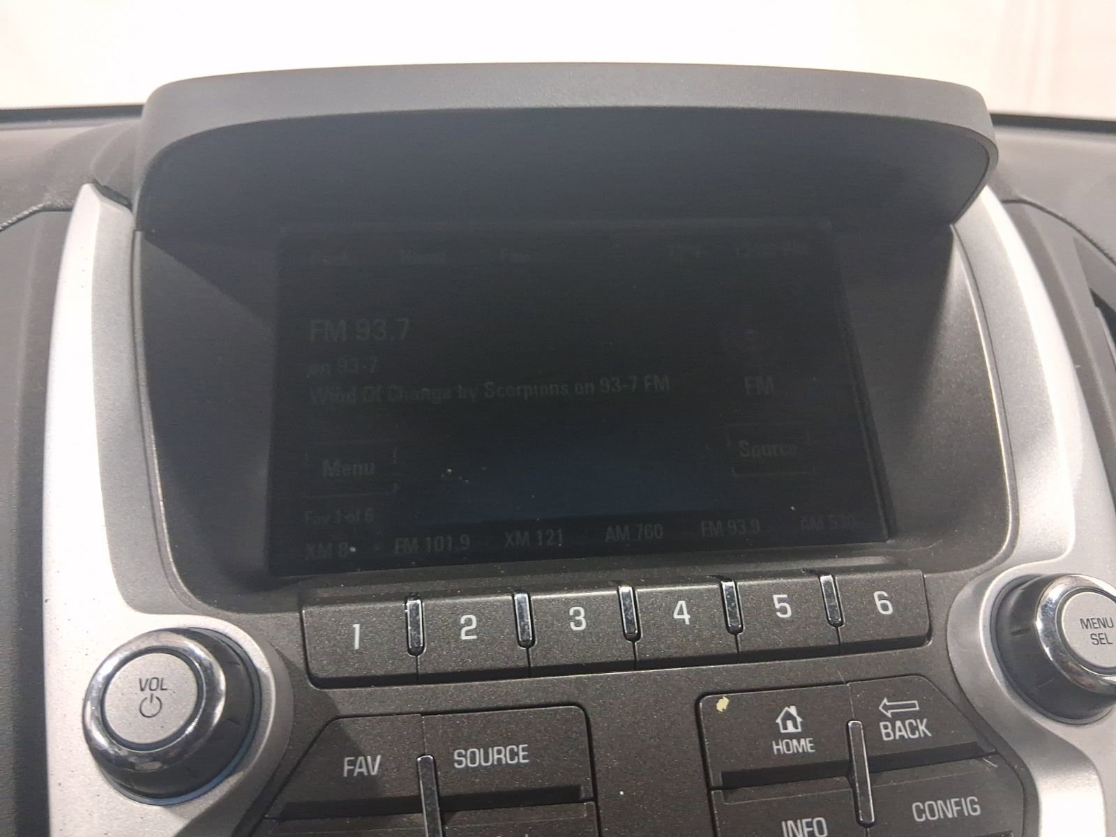 Used 2015 Chevrolet Equinox LTZ image 25