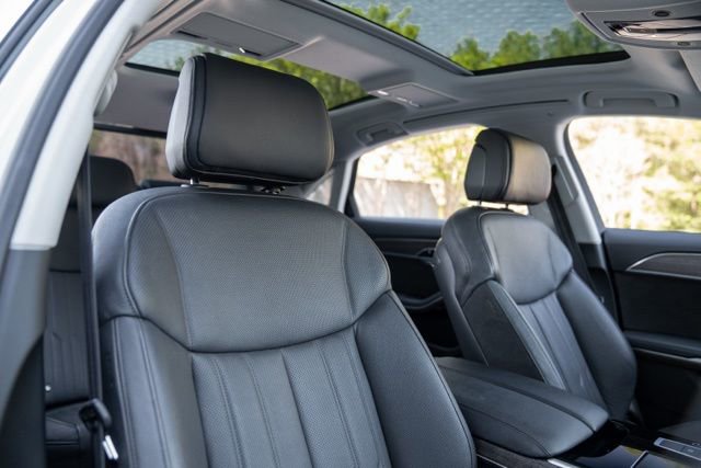 Used 2020 Audi A8 L 4.0T w/ Sport Plus Package image 45