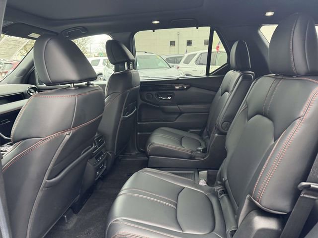 Certified 2024 Honda Pilot TrailSport image 10