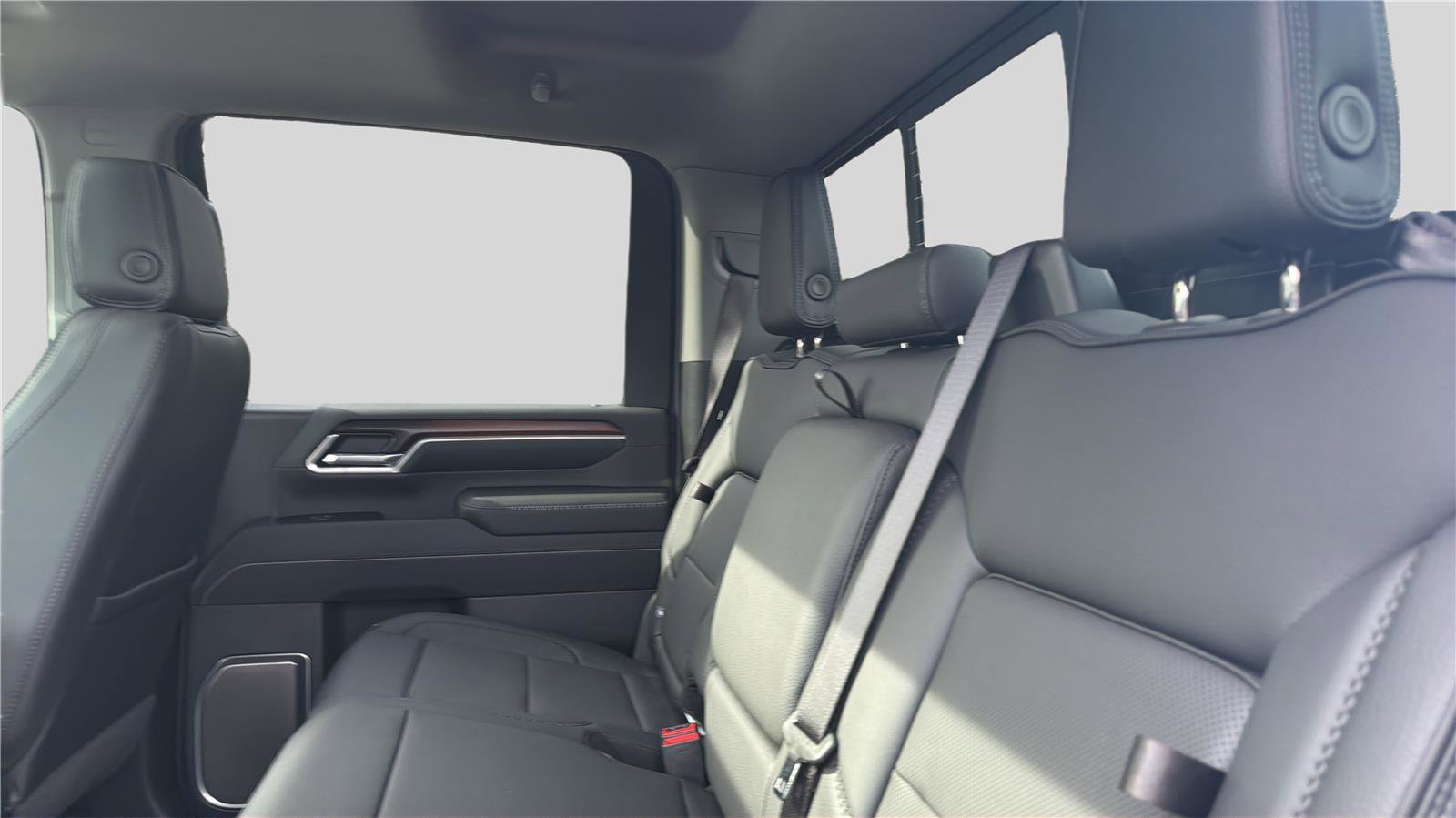 New 2026 GMC Sierra 2500 Denali w/ Denali Reserve Package image 19