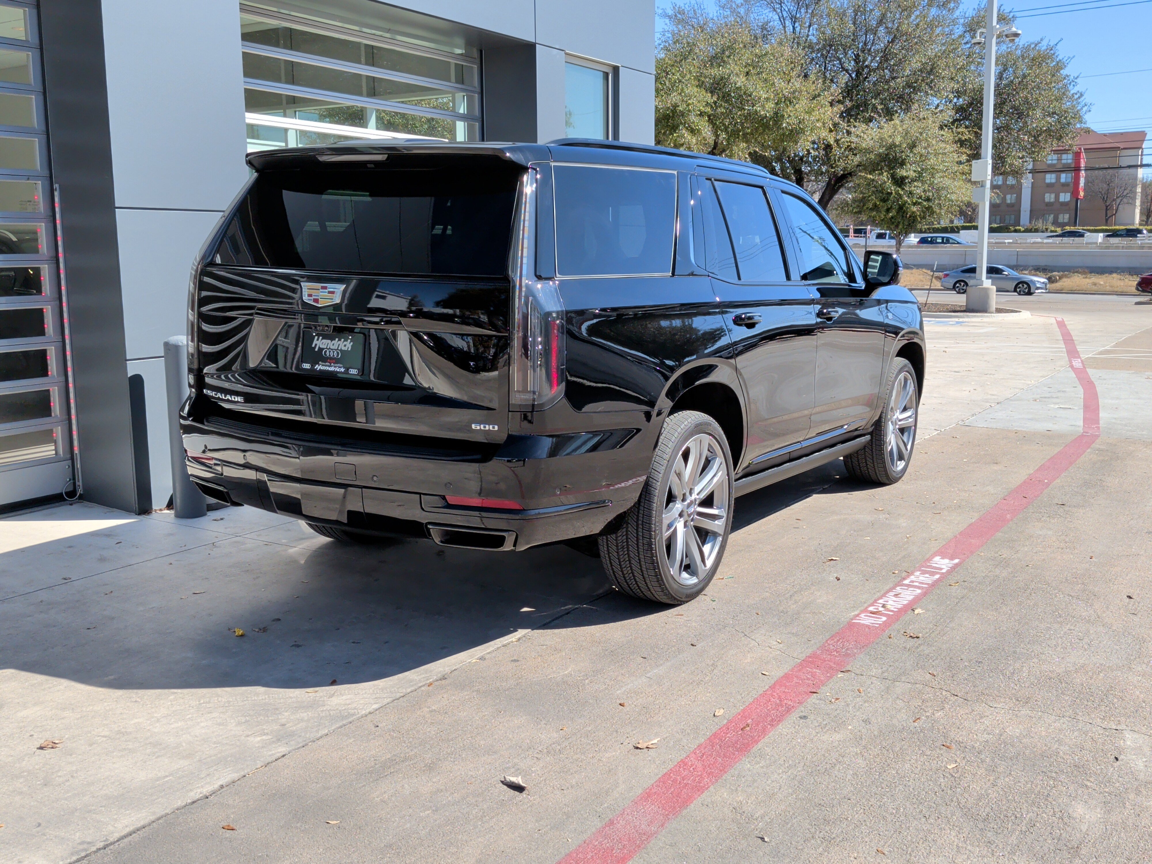 Used 2026 Cadillac Escalade Sport w/ Touring Package image 10