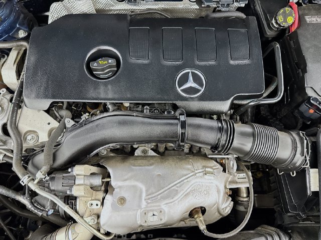 Used 2023 Mercedes-Benz GLA 250 4MATIC w/ Premium Package image 39