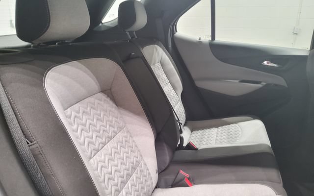 Used 2023 Chevrolet Equinox LS FWD image 18