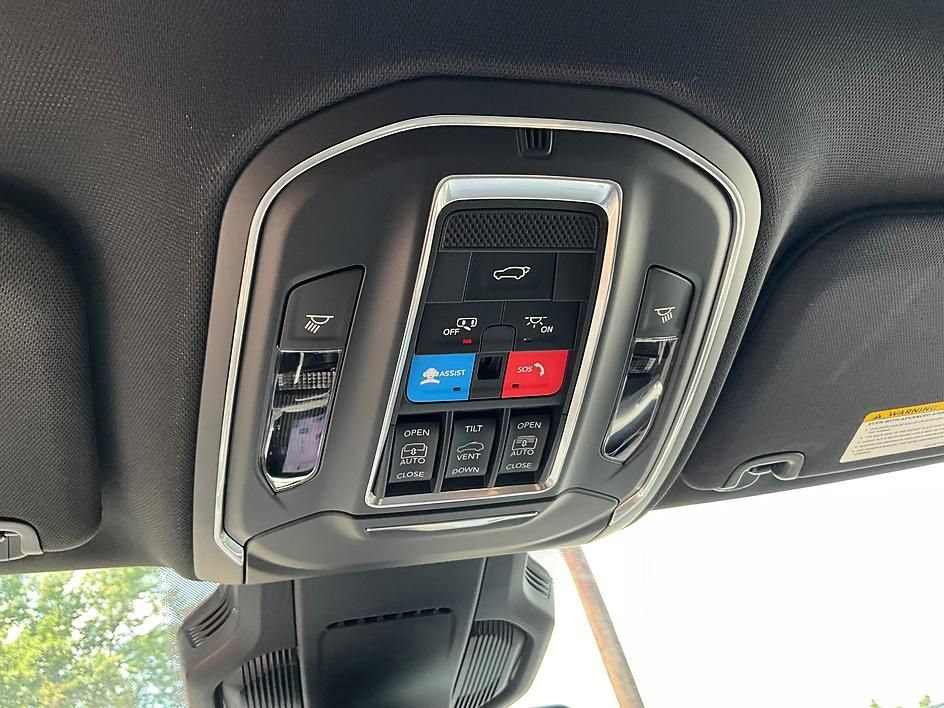 New 2026 Jeep Cherokee Limited AWD/4WD image 25