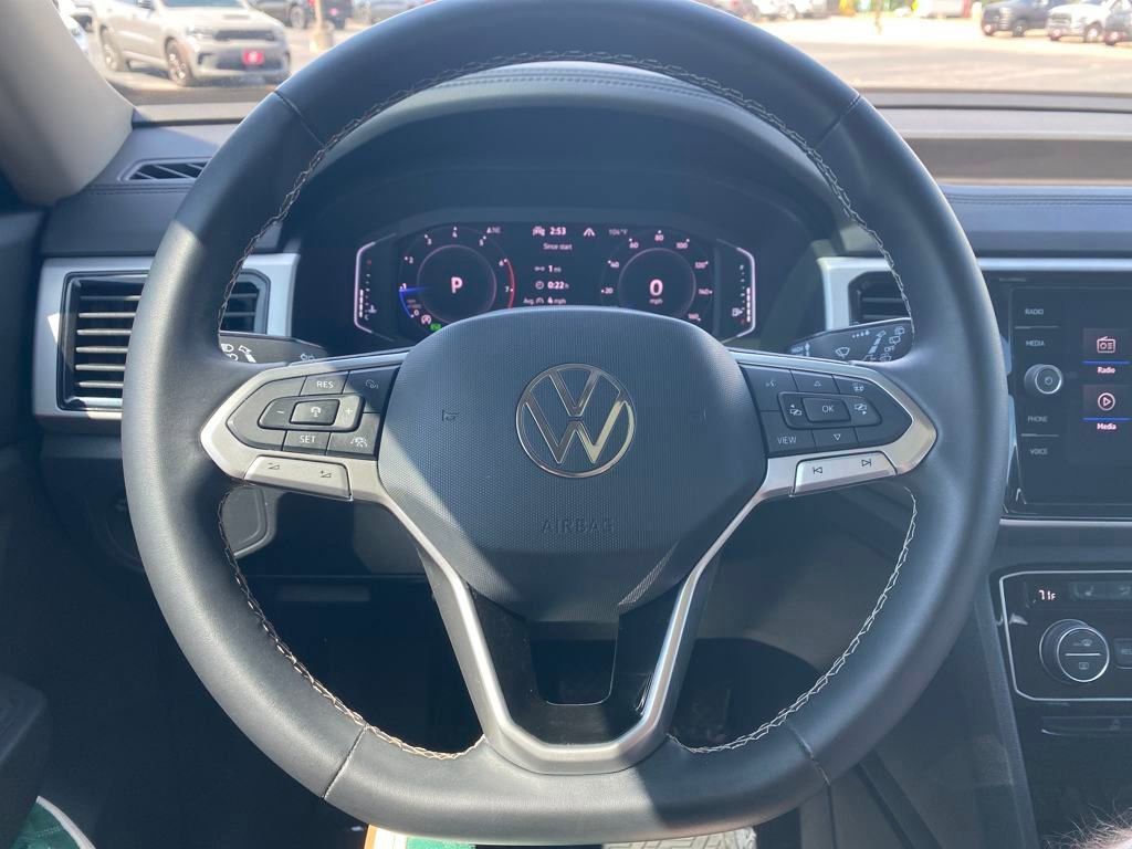 Used 2022 Volkswagen Atlas SEL image 16