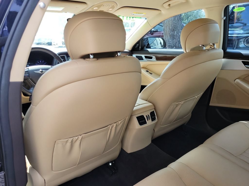 Used 2018 Genesis G80 3.8 RWD image 10