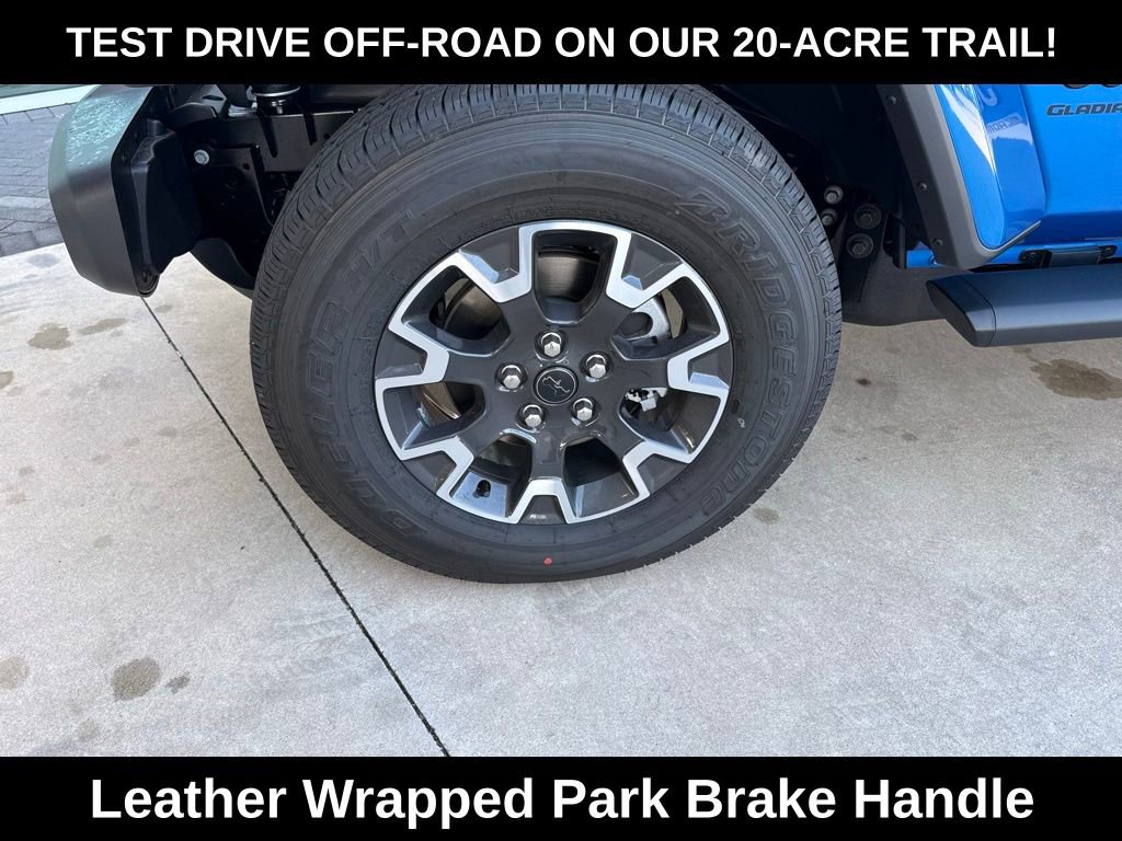 New 2026 Jeep Gladiator Sahara image 33