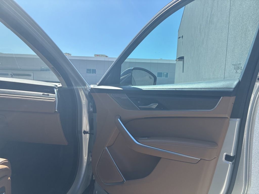 Used 2021 Jaguar F-PACE S image 9