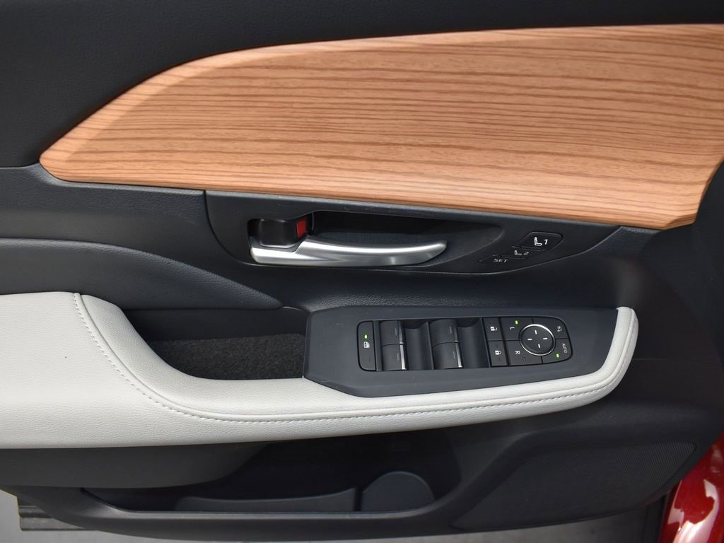 Used 2025 Toyota Grand Highlander FWD image 11